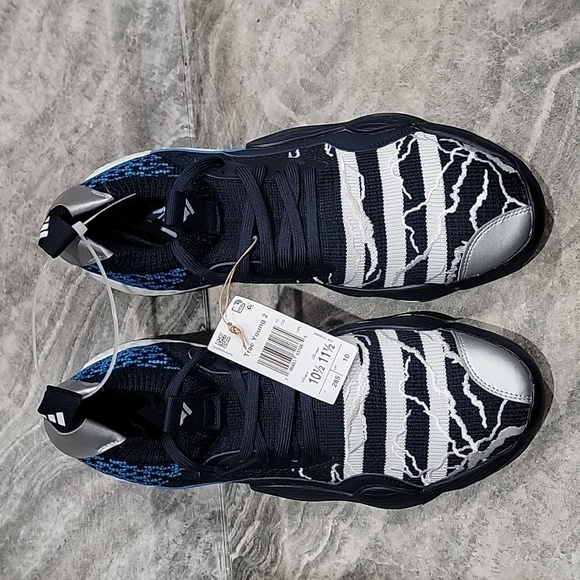 NWT Men\'s Size 10.5 Adidas Trae Young Sneakers main image 6